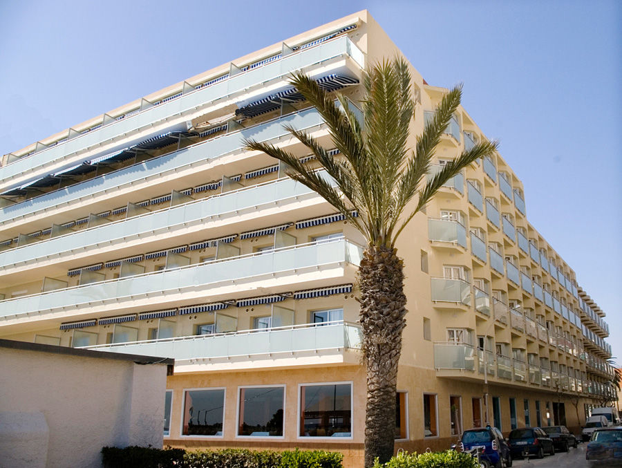 4R Miramar Calafell Hotel Bagian luar foto