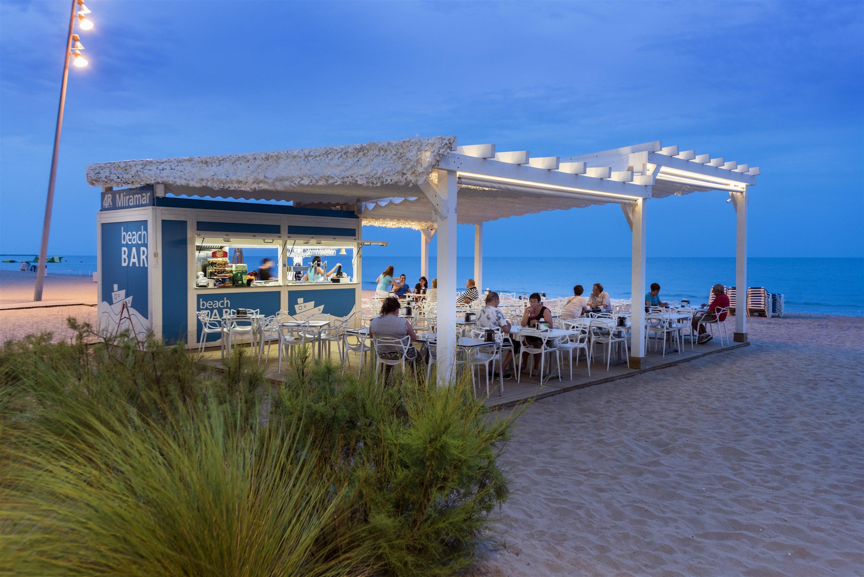 4R Miramar Calafell Hotel Bagian luar foto